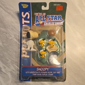 Peanuts Snoopy and Friends Figurine Set